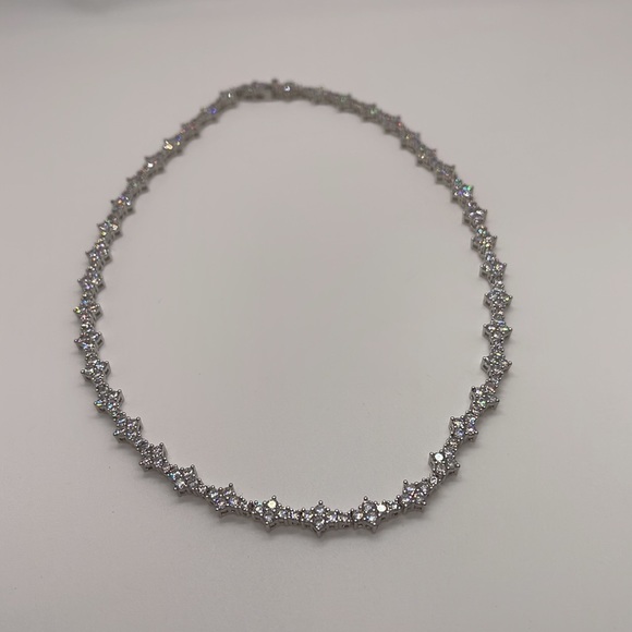 MUST SEE! Unisex 18 Karat Plating Honeycomb Necklace - Picture 6 of 14